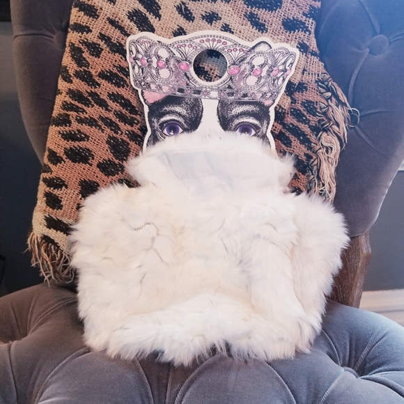 Preloved Eastside Collection pet fur - Picture 1 of 7